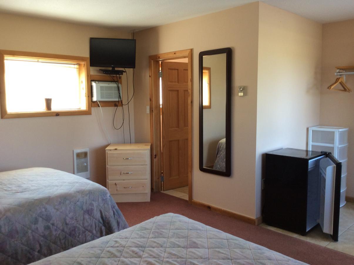 Tay Motel Waubaushene Ngoại thất bức ảnh
